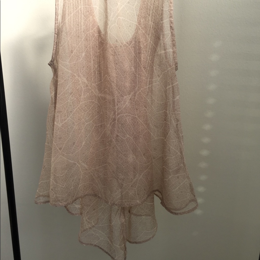 Sheer top - Picture 4 of 6